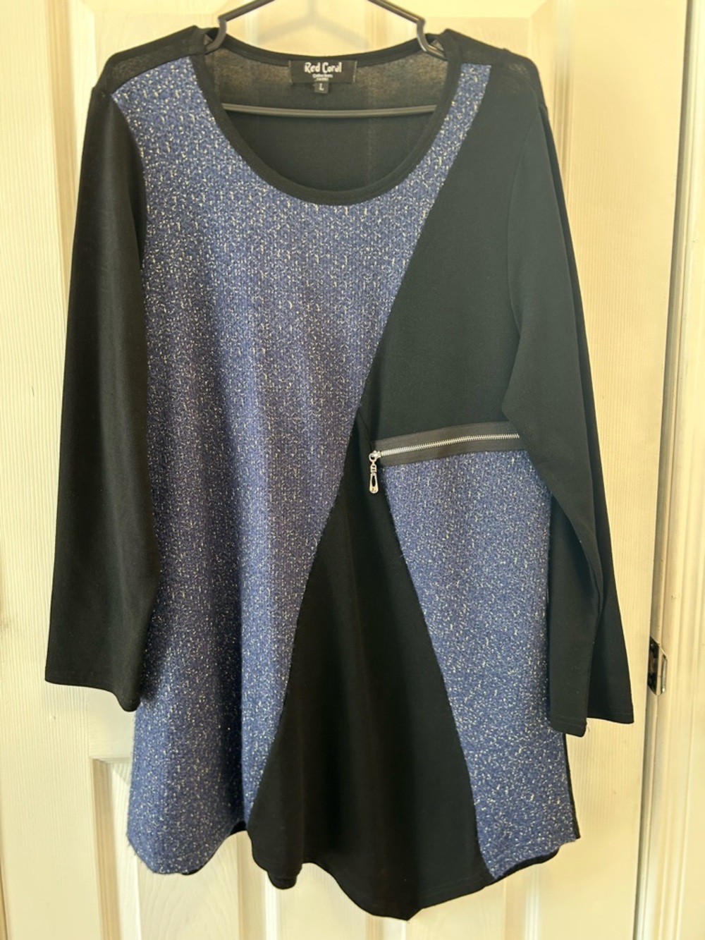 Women’s Black and Blue With Silver Metallics Long-Sleeve Tunic with Zip Pocket